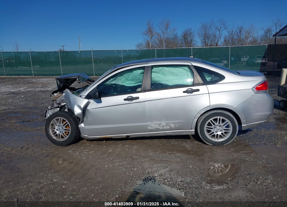 2011 FORD FOCUS SE VIN: 1FAHP3FN6BW145522