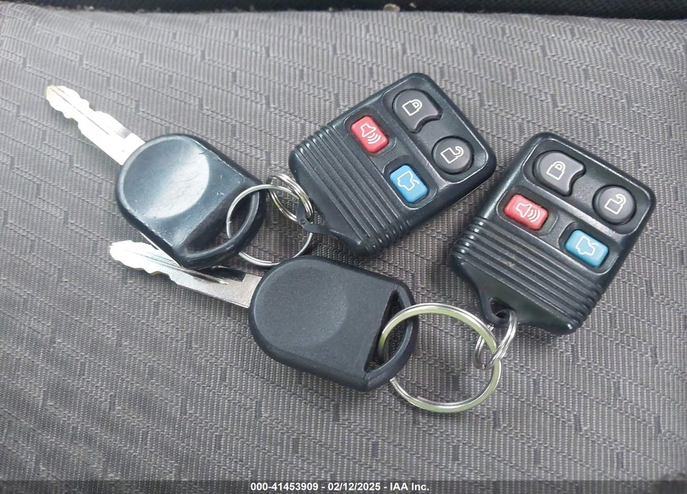 2011 FORD FOCUS SE VIN: 1FAHP3FN6BW145522