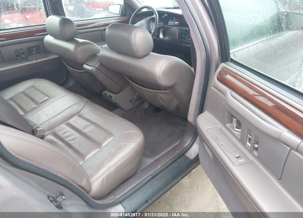 1994 CADILLAC DEVILLE CONCOURS VIN: 1G6KF52Y2RU294422