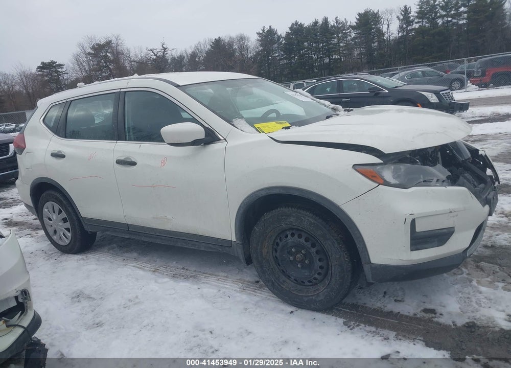 2018 NISSAN ROGUE S VIN: JN8AT2MV3JW329310