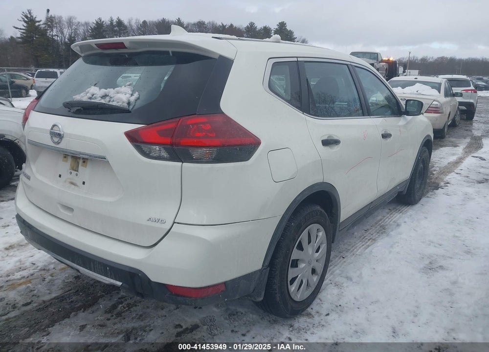 2018 NISSAN ROGUE S VIN: JN8AT2MV3JW329310
