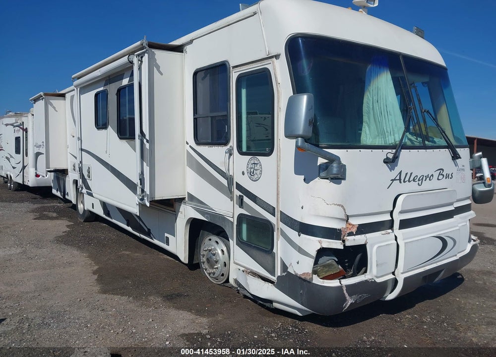 2001 FREIGHTLINER CHASSIS X LINE MOTOR HOME VIN: 4UZAAHAK41CH93771