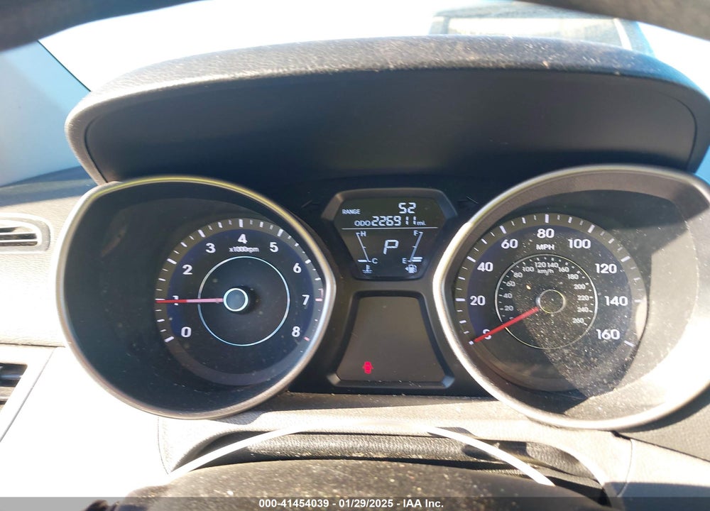 2013 HYUNDAI ELANTRA VIN: 5NPDH4AE9DH162021