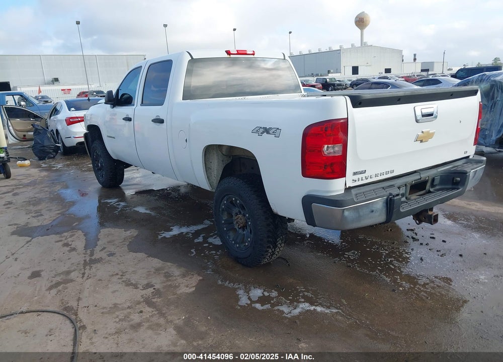 2009 CHEVROLET SILVERADO 2500HD WORK TRUCK VIN: 1GCHK43K49F144503