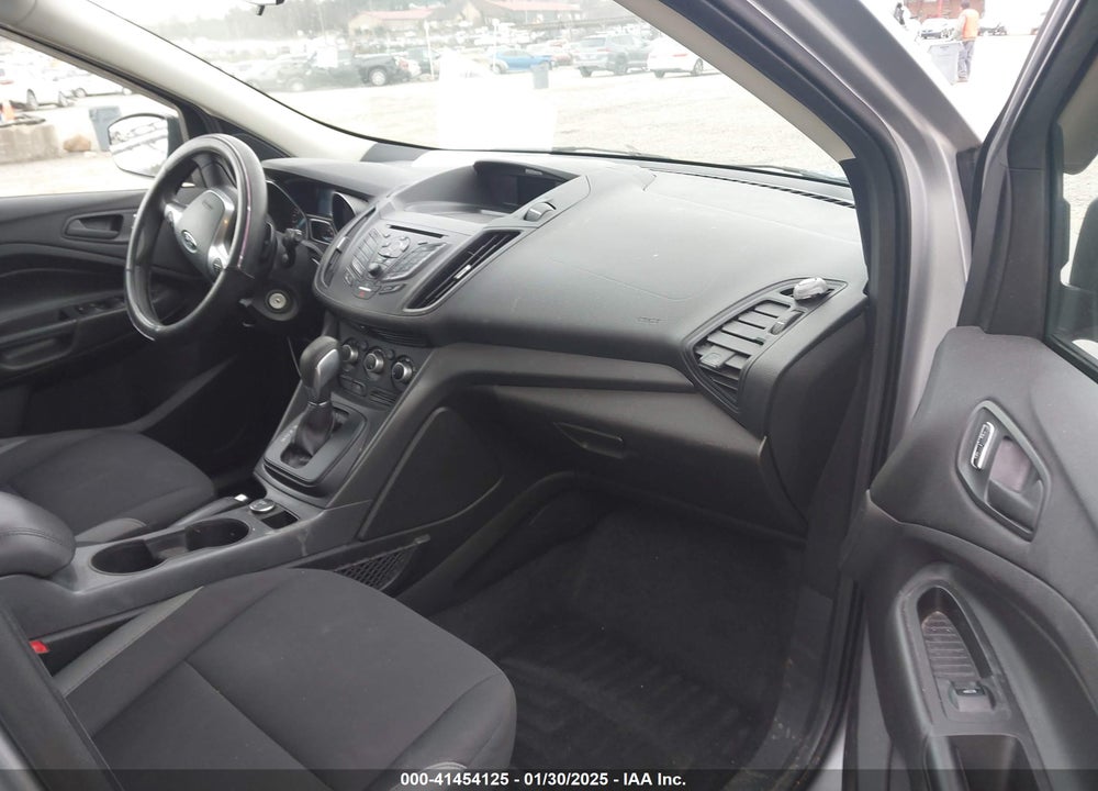 2015 FORD ESCAPE S VIN: 1FMCU0F79FUC55510