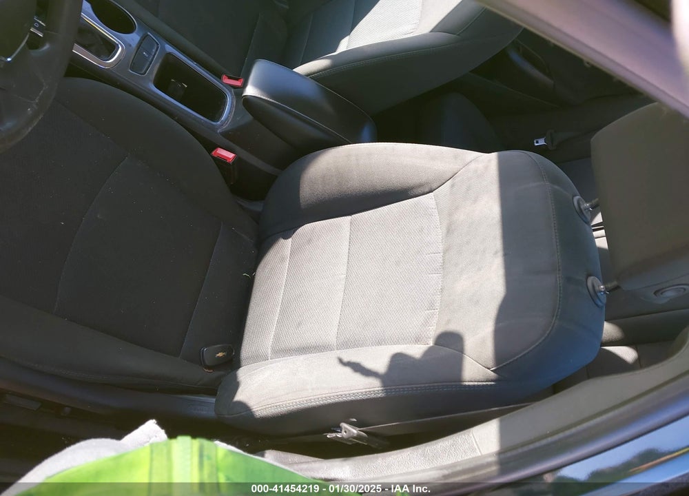 2018 CHEVROLET CRUZE VIN: 1G1BE5SM3J7141220