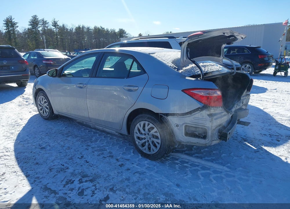 2018 TOYOTA COROLLA VIN: 5YFBURHE8JP824949
