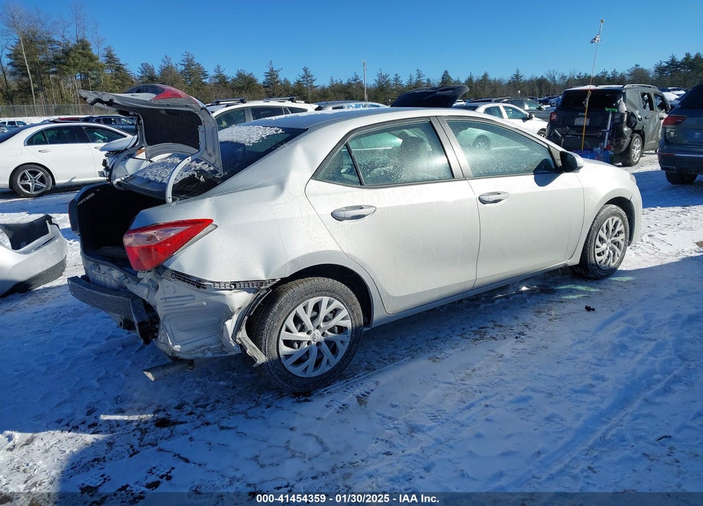 2018 TOYOTA COROLLA VIN: 5YFBURHE8JP824949