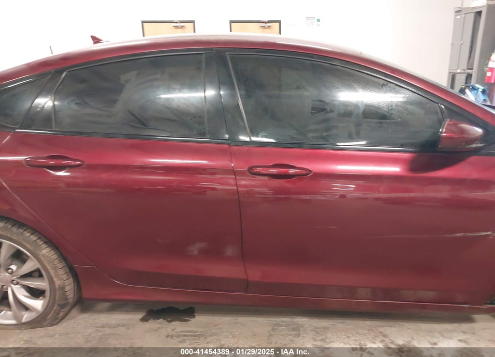 2016 CHRYSLER 200 VIN: 1C3CCCDG1GN100574