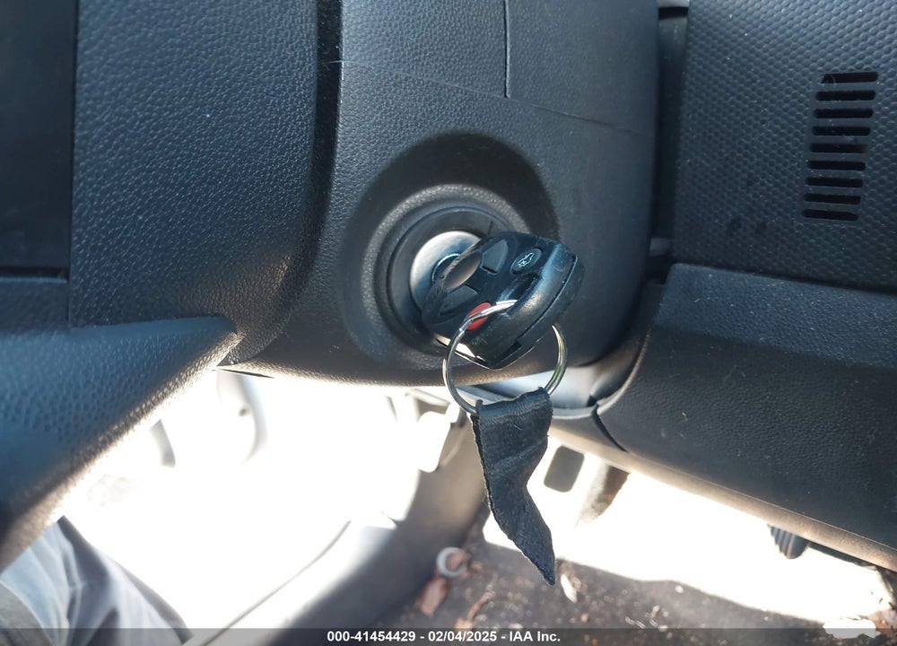2010 FORD ESCAPE XLT VIN: 1FMCU9DG6AKC15610