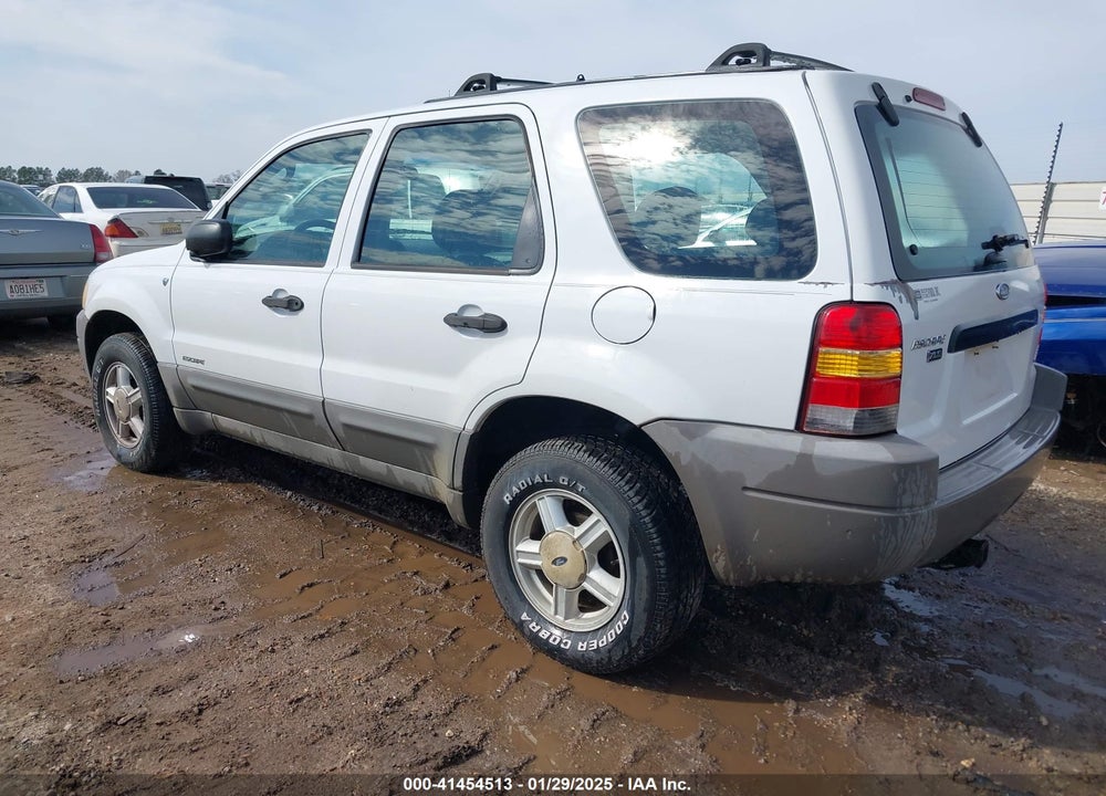 2002 FORD ESCAPE XLS VIN: 1FMYU01102KA45795