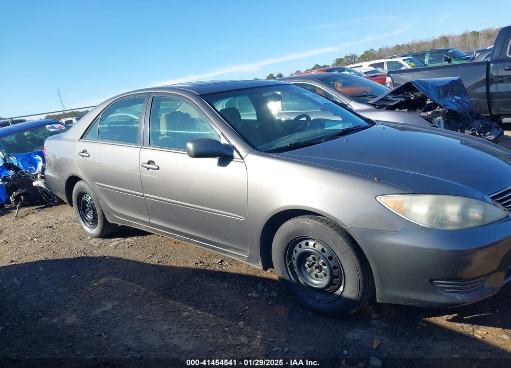 2006 TOYOTA CAMRY VIN: 4T1BE32K26U687571