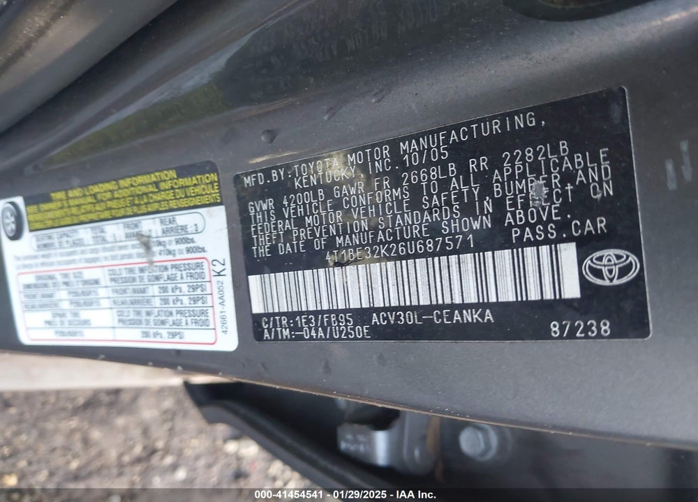 2006 TOYOTA CAMRY VIN: 4T1BE32K26U687571