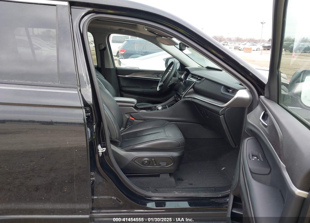 2022 JEEP GRAND CHEROKEE L LIMITED 4X4 VIN: 1C4RJKBG8N8558603
