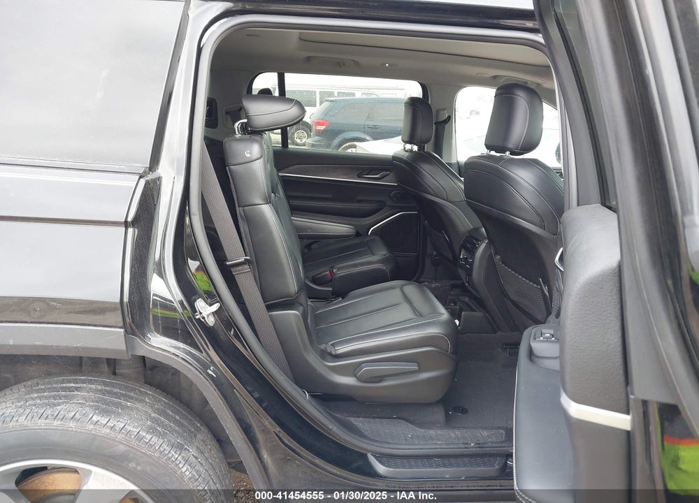 2022 JEEP GRAND CHEROKEE L LIMITED 4X4 VIN: 1C4RJKBG8N8558603