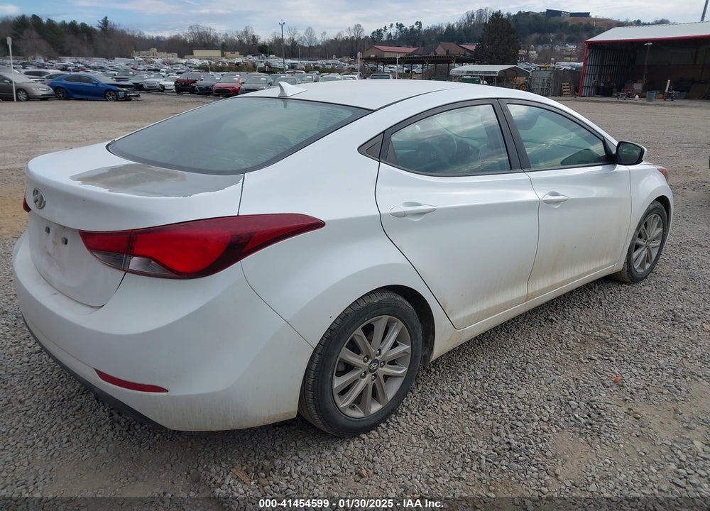 2015 HYUNDAI ELANTRA VIN: 5NPDH4AE5FH550625