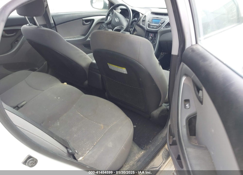 2015 HYUNDAI ELANTRA VIN: 5NPDH4AE5FH550625
