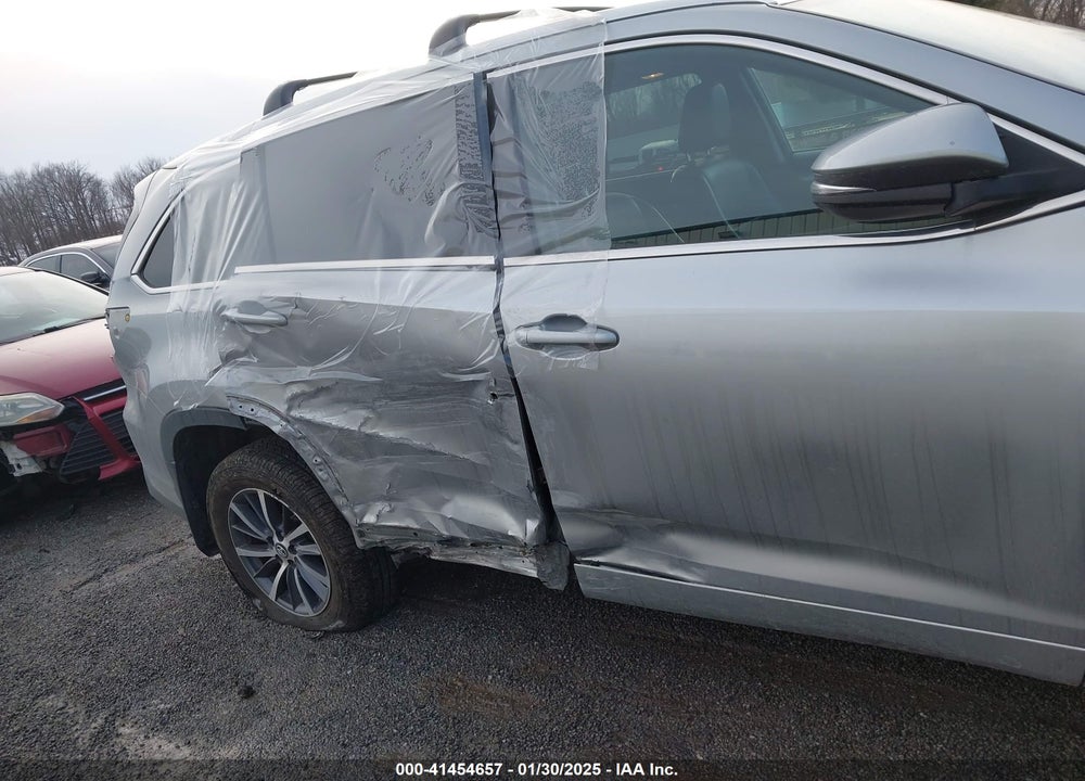 2017 TOYOTA HIGHLANDER XLE VIN: 5TDJZRFH6HS433746