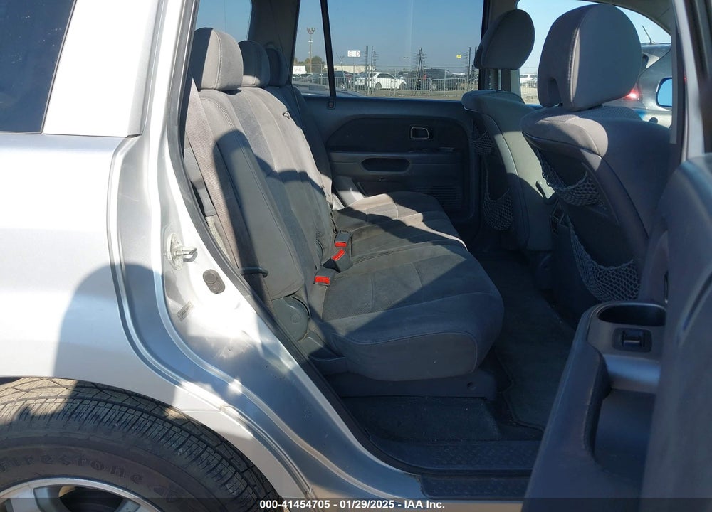 2008 HONDA PILOT SE VIN: 5FNYF183X8B037964