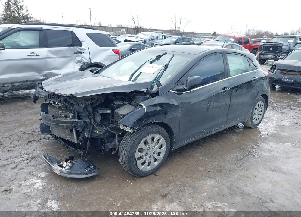 2016 HYUNDAI ELANTRA GT VIN: KMHD35LH8GU338400