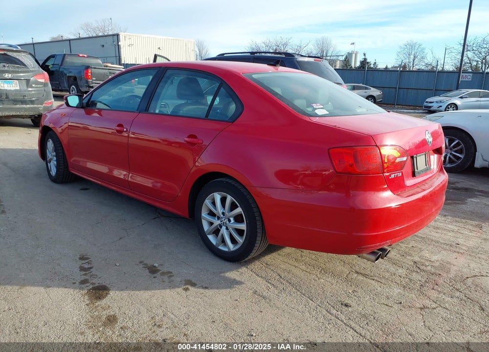 2011 VOLKSWAGEN JETTA VIN: 3VWDZ7AJ8BM399549