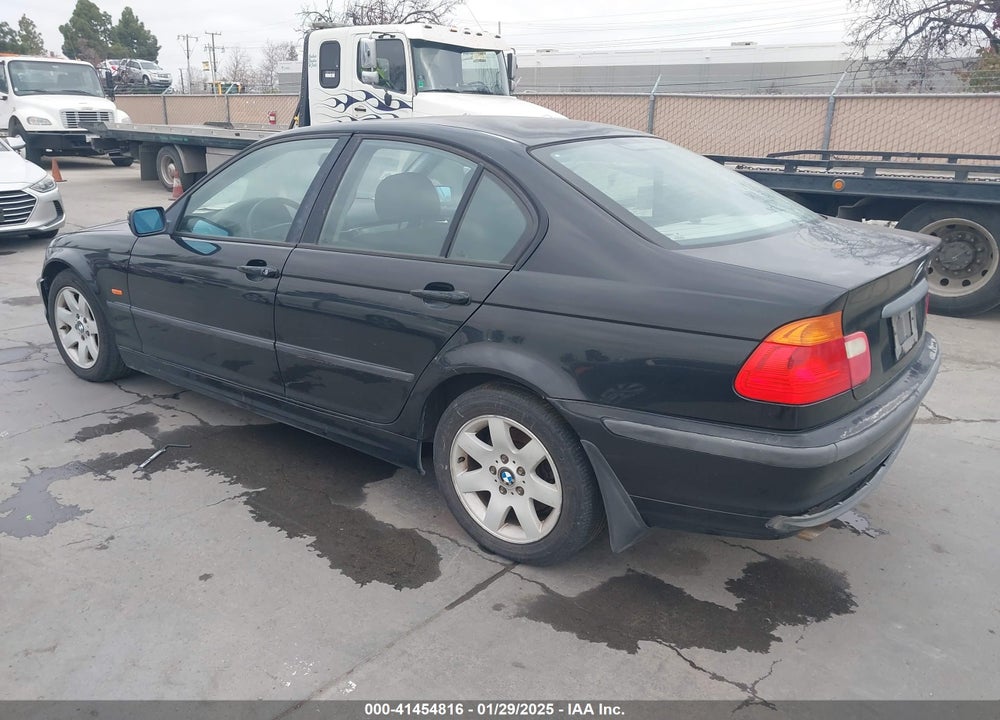 2001 BMW 325I VIN: WBAAV33401FU79277