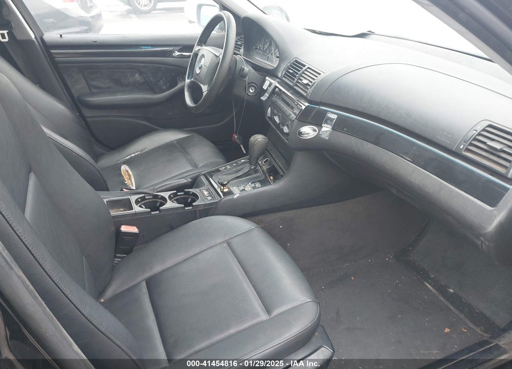 2001 BMW 325I VIN: WBAAV33401FU79277
