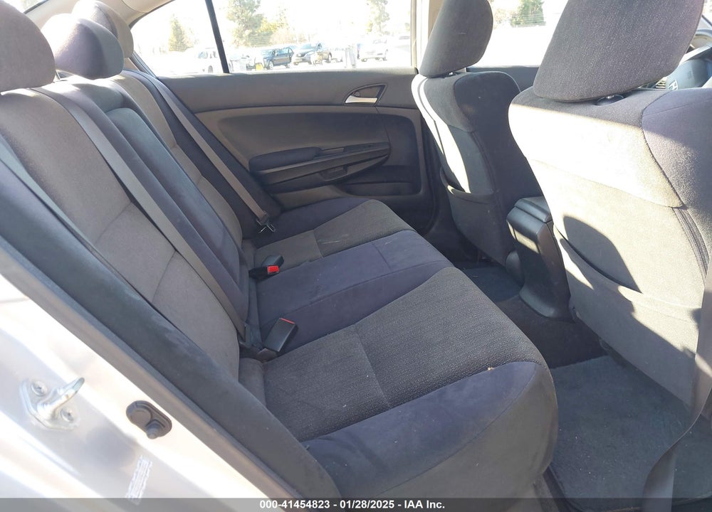 2009 HONDA ACCORD 2.4 LX VIN: 1HGCP26349A104456