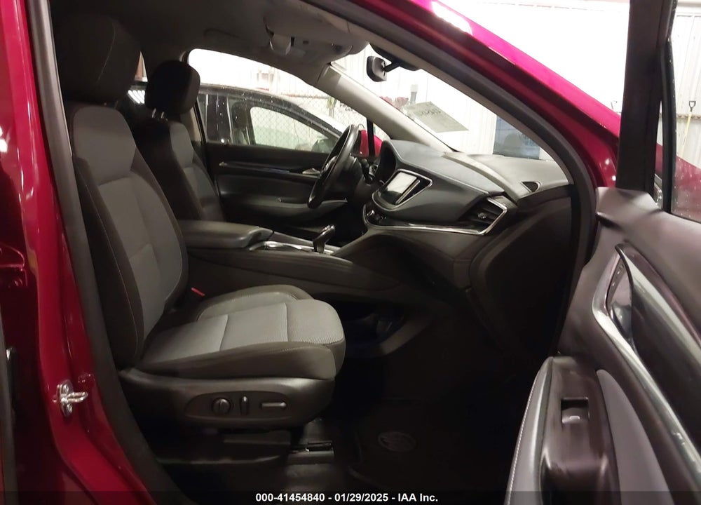 2020 BUICK ENCLAVE FWD PREFERRED VIN: 5GAERAKW8LJ236592