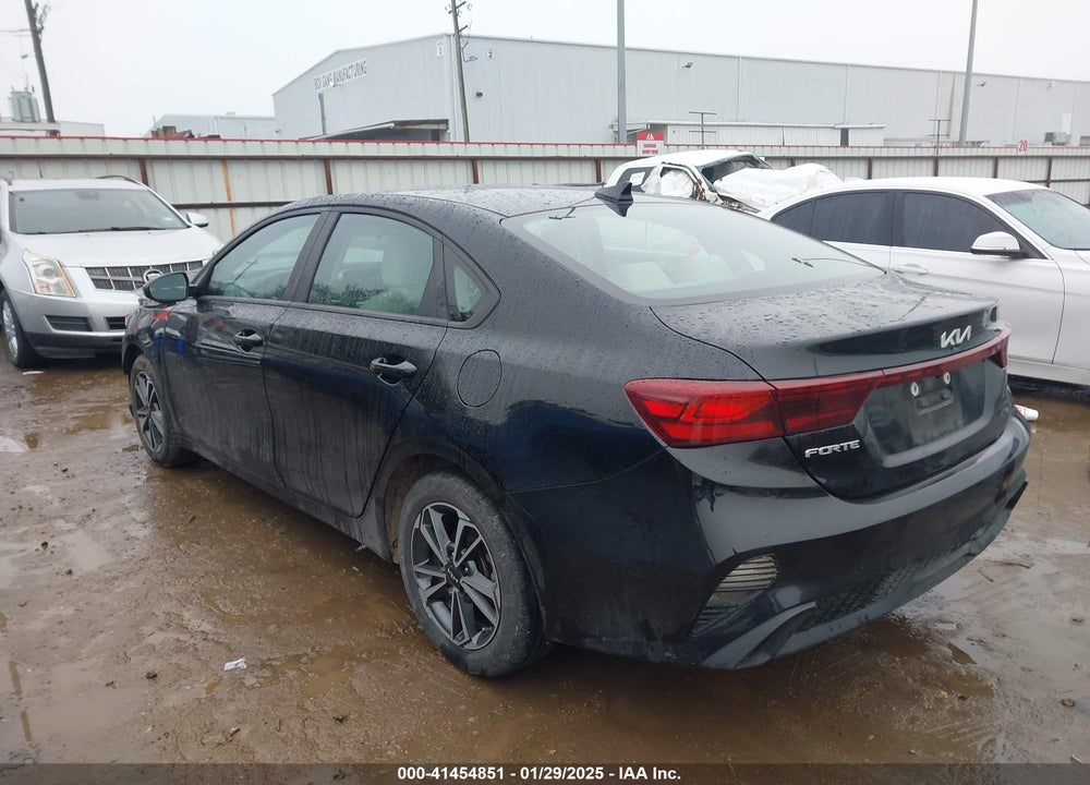 2023 KIA FORTE VIN: 3KPF24AD9PE628038