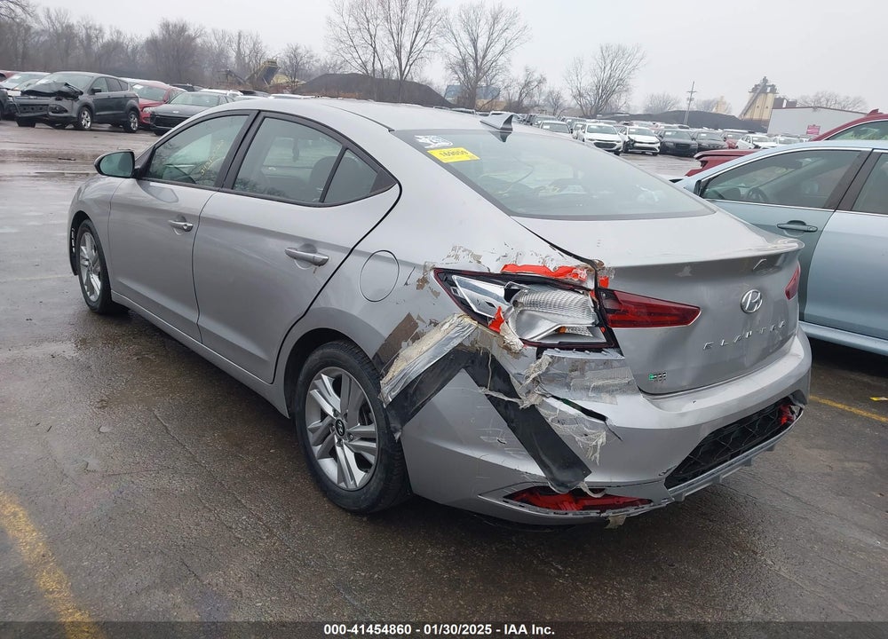 2020 HYUNDAI ELANTRA VIN: 5NPD84LF3LH566517