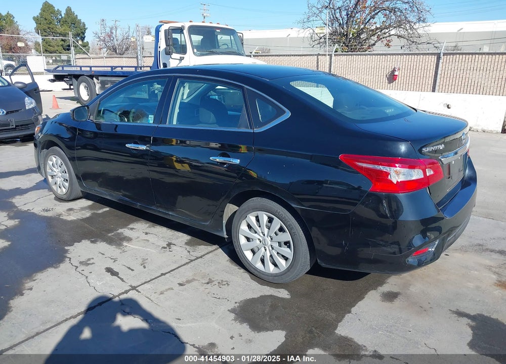 2018 NISSAN SENTRA VIN: 3N1AB7AP1JY327715