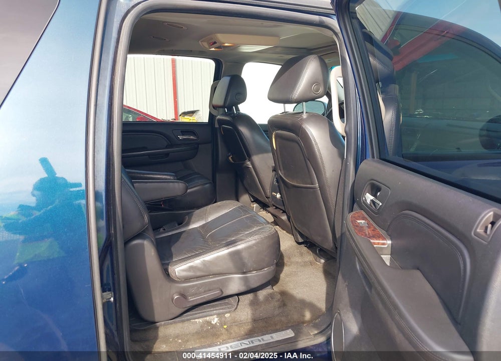 2007 GMC YUKON XL 1500 DENALI VIN: 1GKFK66887J194015
