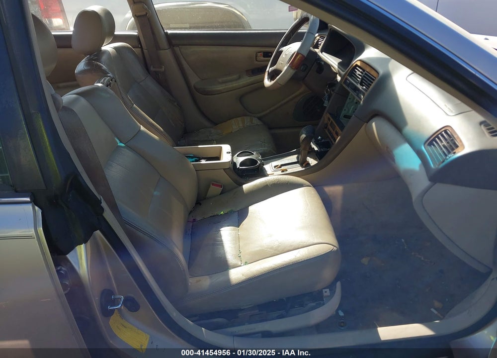 1998 LEXUS ES 300 VIN: JT8BF28G7W5047637