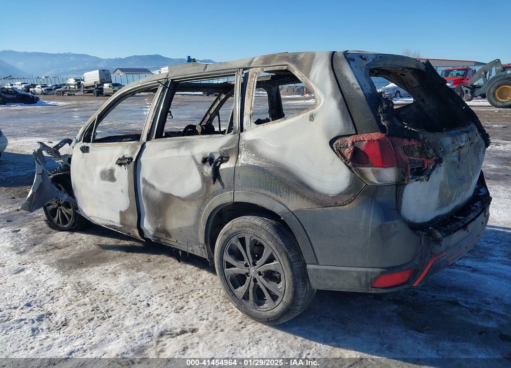 2024 SUBARU FORESTER VIN: JF2SKAGC3RH403821