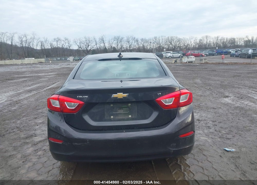2017 CHEVROLET CRUZE VIN: 1G1BE5SM3H7114481