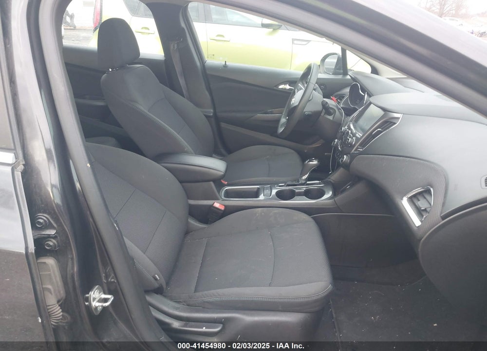2017 CHEVROLET CRUZE VIN: 1G1BE5SM3H7114481