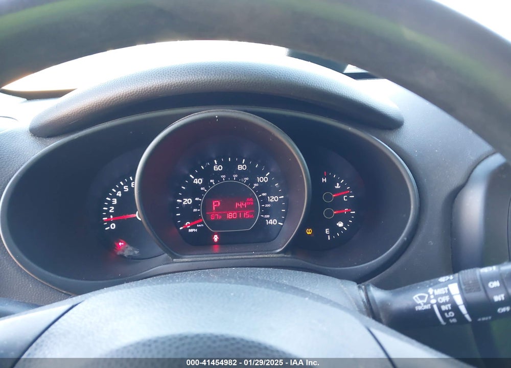 2016 KIA SOUL VIN: KNDJN2A26G7832915
