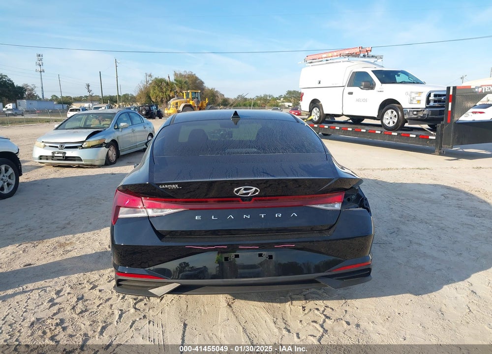 2023 HYUNDAI ELANTRA VIN: KMHLS4AG0PU443712
