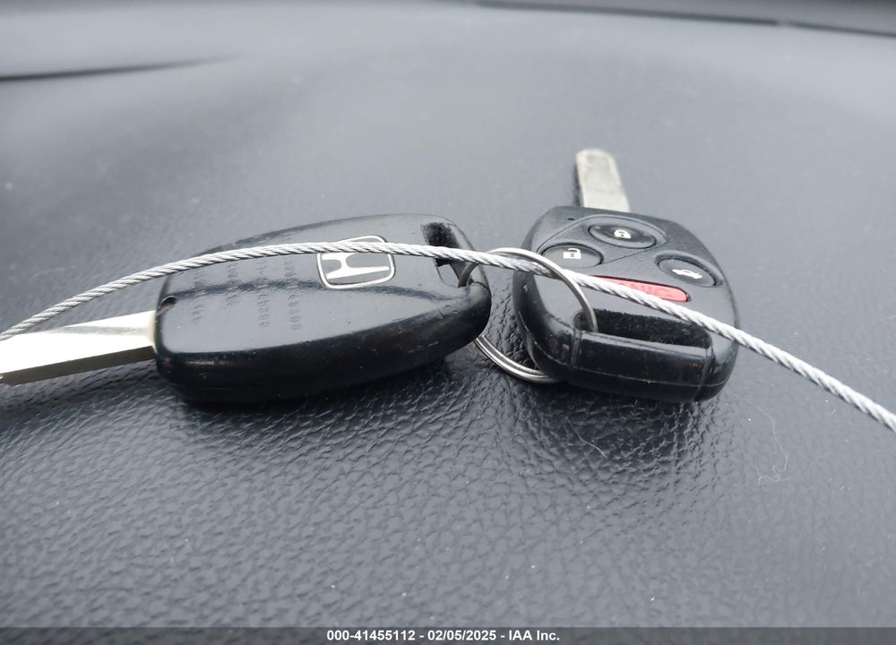 2009 HONDA ACCORD VIN: 1HGCP26849A090604
