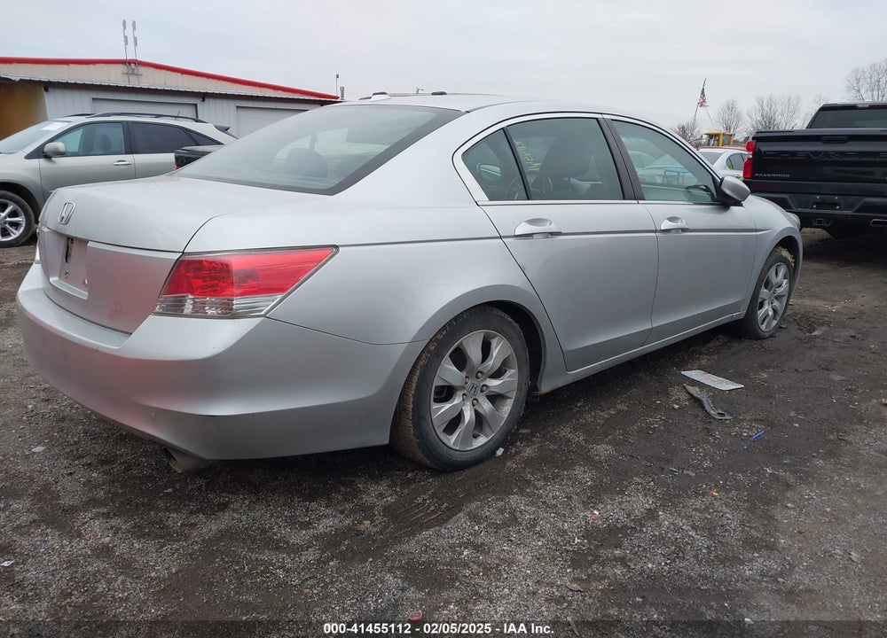 2009 HONDA ACCORD VIN: 1HGCP26849A090604