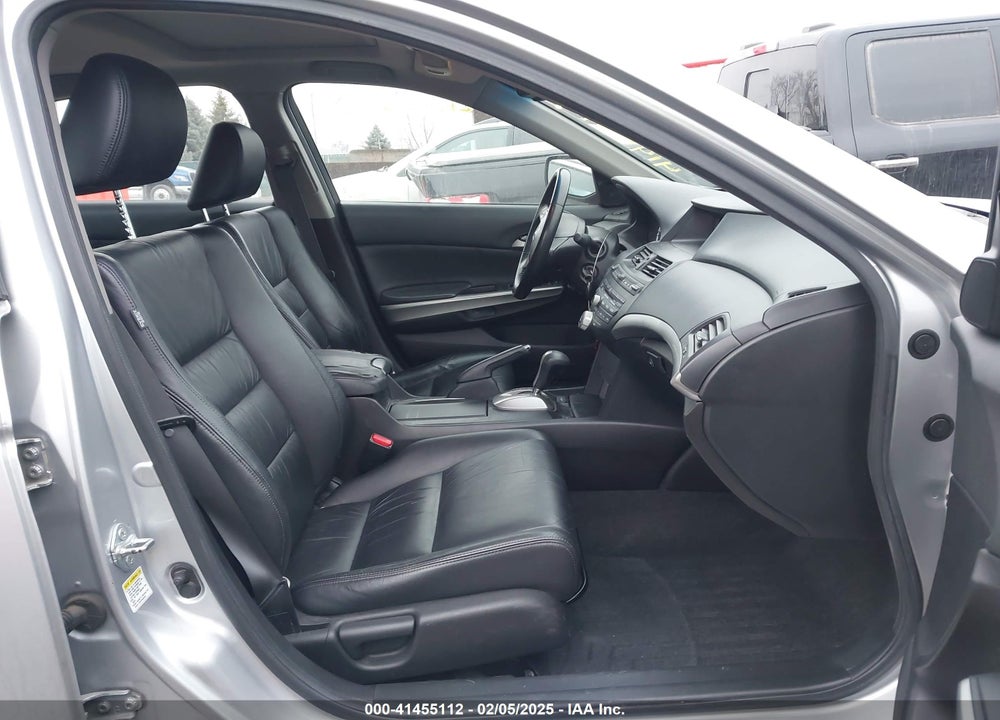 2009 HONDA ACCORD VIN: 1HGCP26849A090604