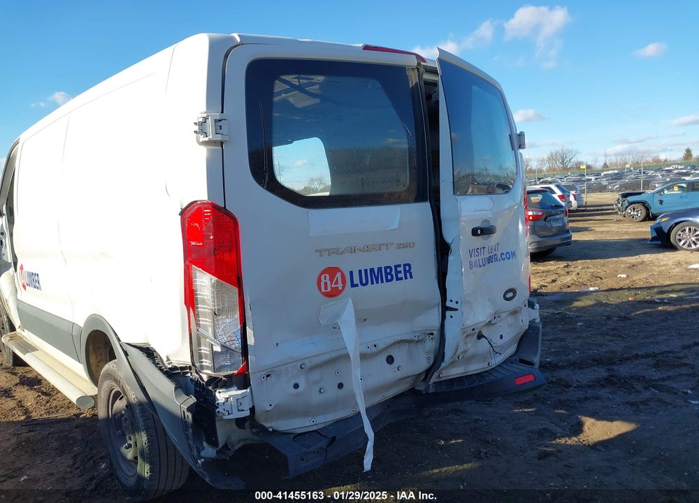 2018 FORD TRANSIT-250 VIN: 1FTYR1ZM8JKA59243