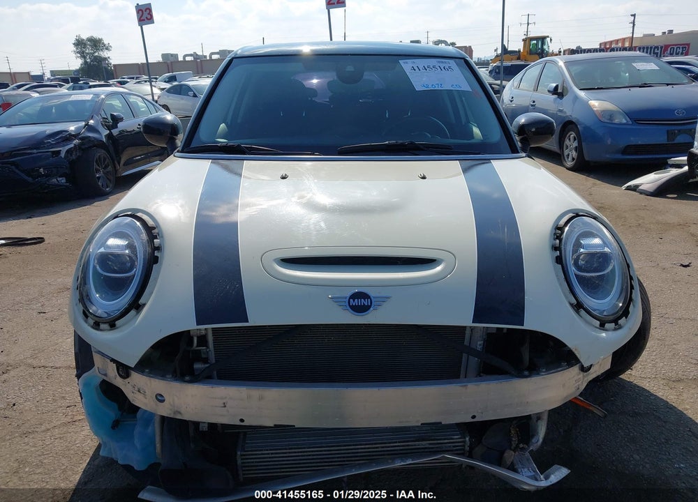 2020 MINI HARDTOP COOPER S VIN: WMWXU9C07L2L39864