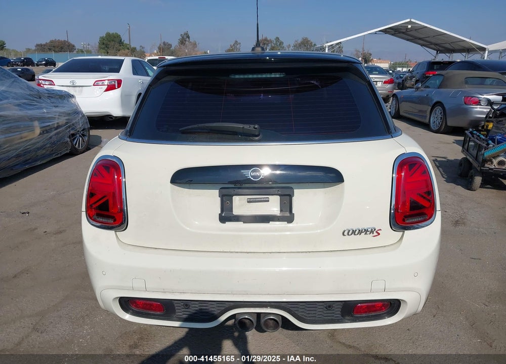 2020 MINI HARDTOP COOPER S VIN: WMWXU9C07L2L39864