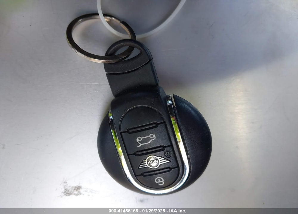 2020 MINI HARDTOP COOPER S VIN: WMWXU9C07L2L39864