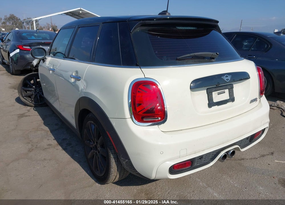 2020 MINI HARDTOP COOPER S VIN: WMWXU9C07L2L39864