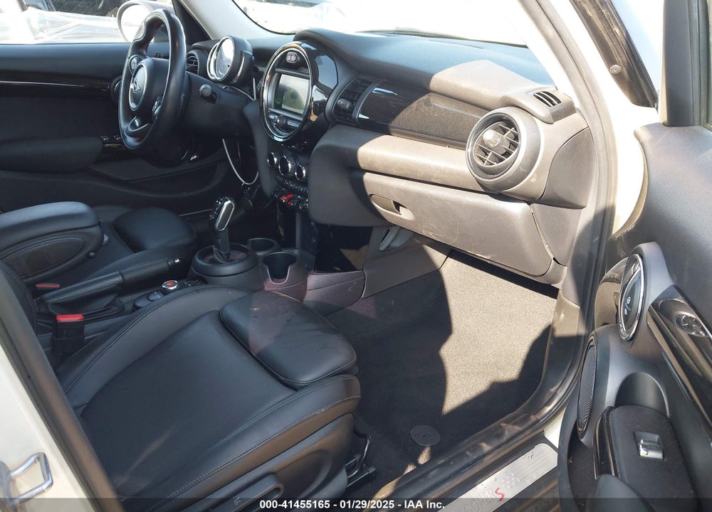 2020 MINI HARDTOP COOPER S VIN: WMWXU9C07L2L39864
