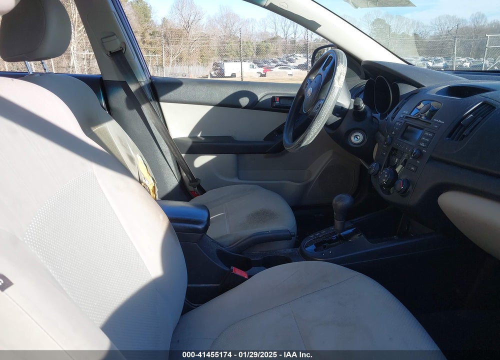 2010 KIA FORTE EX VIN: KNAFU4A27A5080338