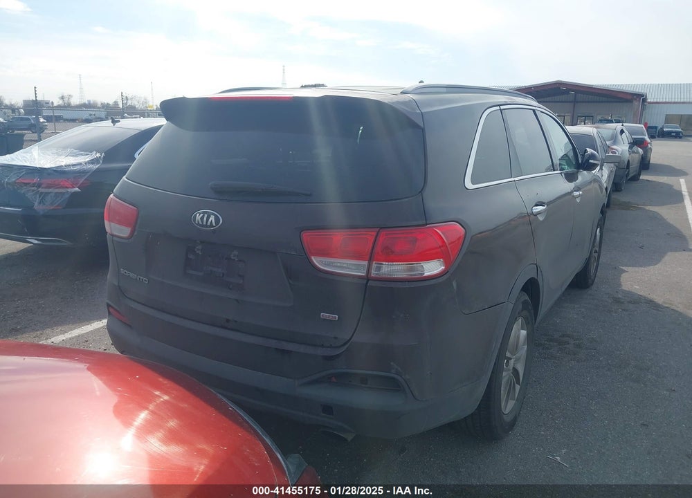 2016 KIA SORENTO 2.4L LX VIN: 5XYPG4A34GG051855